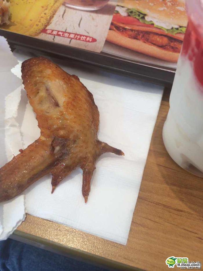 今天在猫扑看到肯德基变异的鸡翅,真恶心.