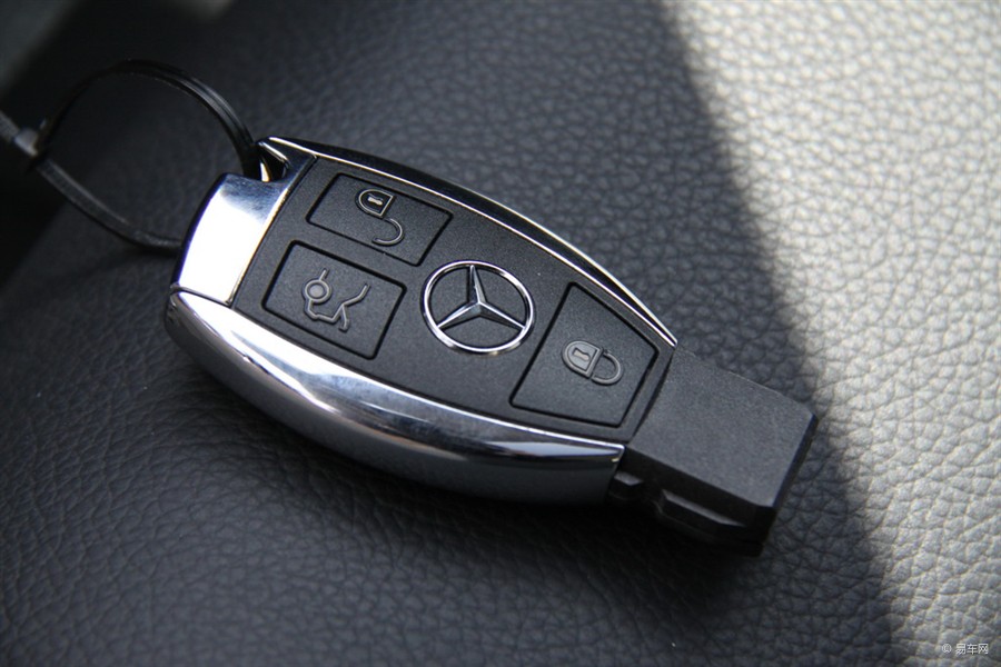 开锁 专配奔驰 保时捷等汽车钥匙